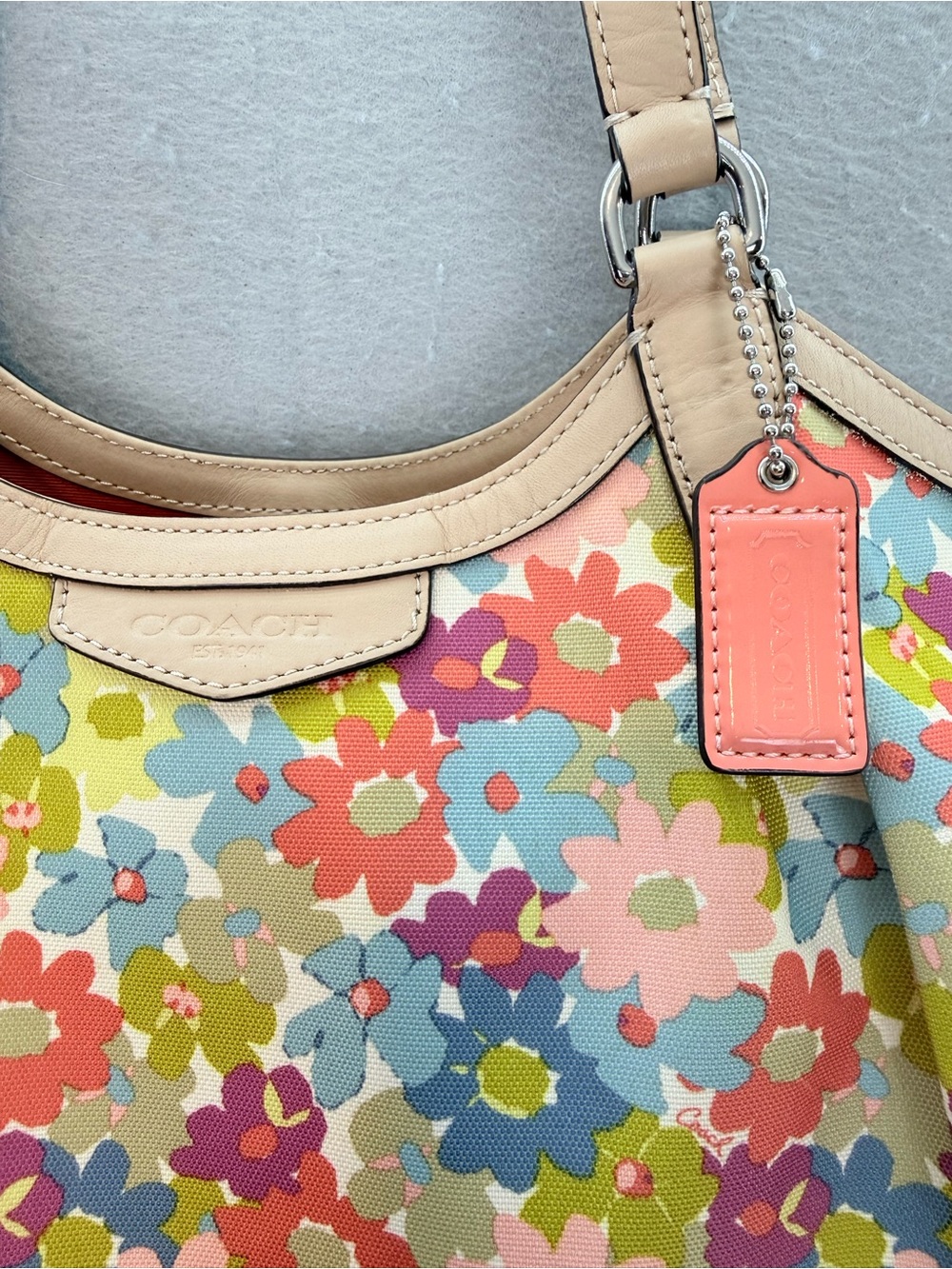 Coach women’s Signature floral print logotype Canvas leather shoulder Tote bag - Picture 3 of 7